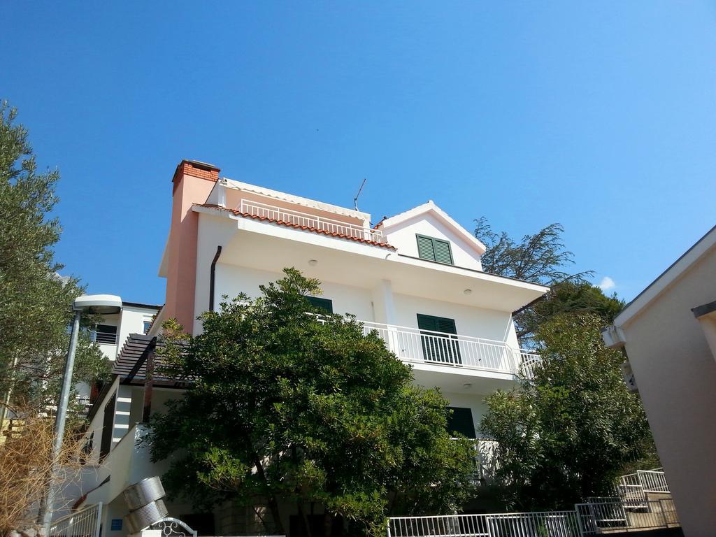 Apartments Ria Baška Voda Екстериор снимка