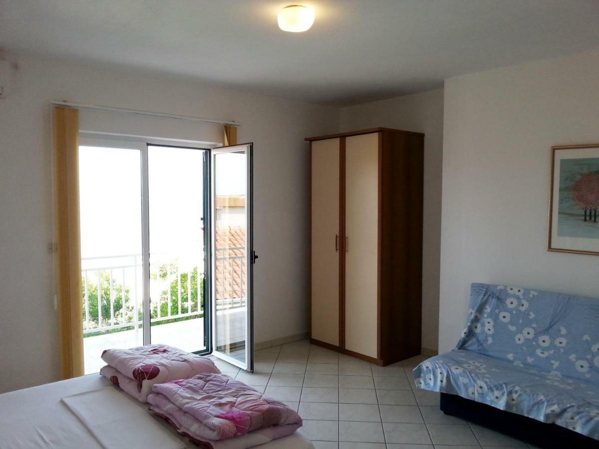 Apartments Ria Baška Voda Екстериор снимка