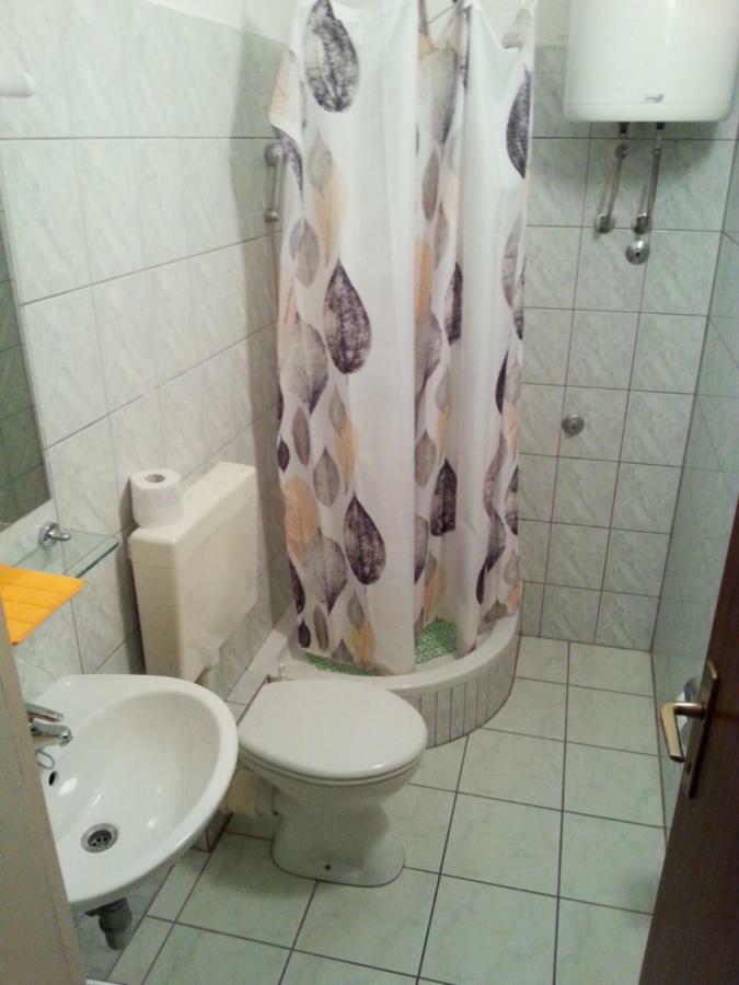 Apartments Ria Baška Voda Екстериор снимка
