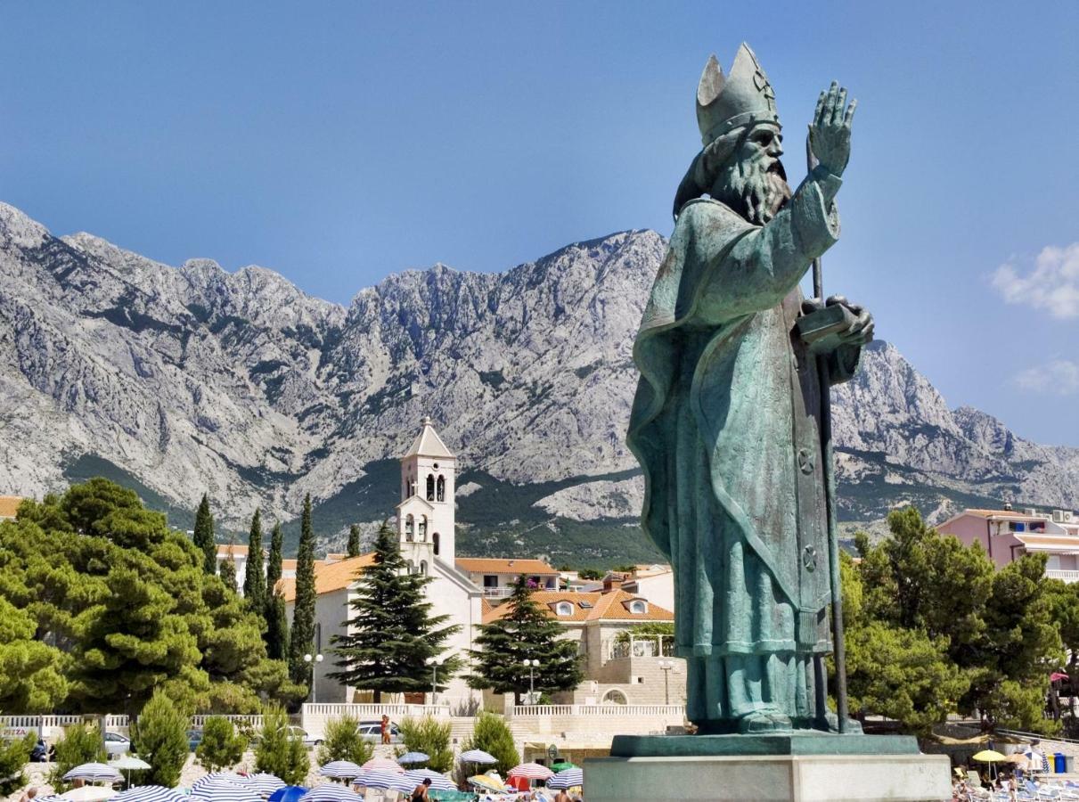 Apartments Ria Baška Voda Екстериор снимка
