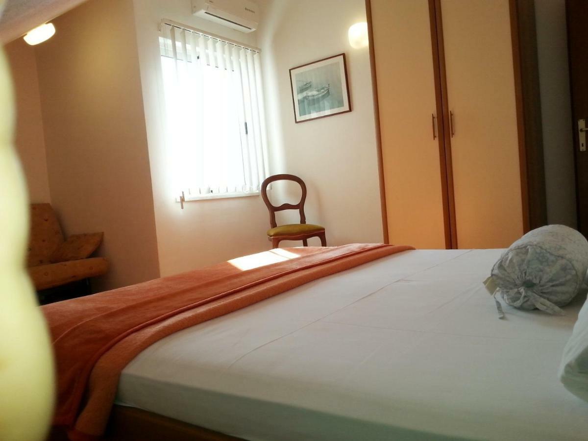 Apartments Ria Baška Voda Екстериор снимка