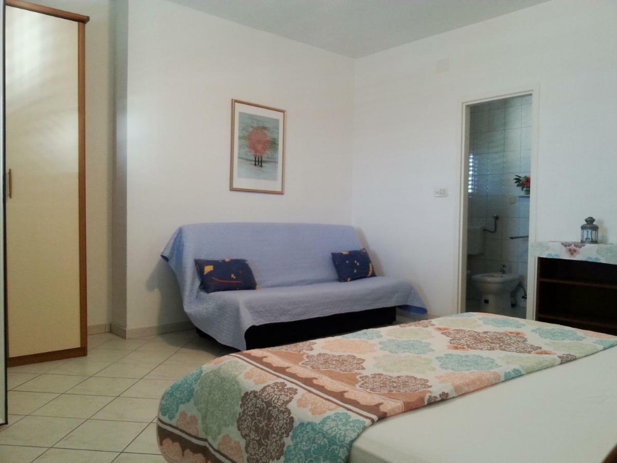 Apartments Ria Baška Voda Екстериор снимка
